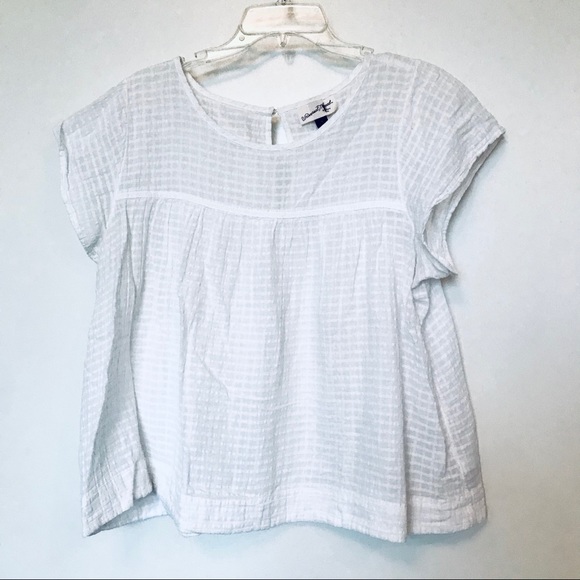 Universal Thread Flutter Sleeve Top White - Picture 2 of 8